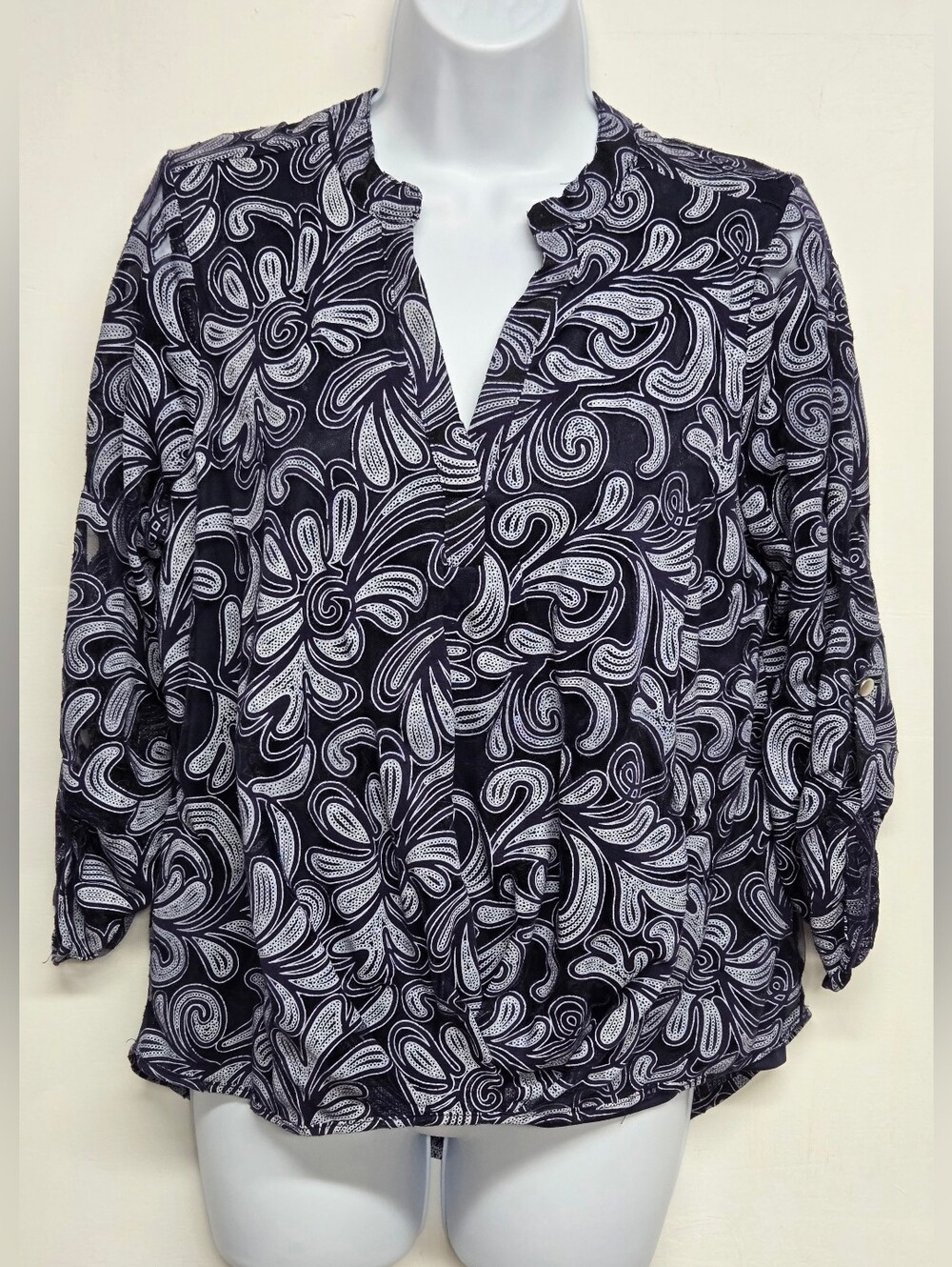 NY Collection L Top Blouse Paisley Stretch Roll Tab Sleeve Lined Navy Blue White
